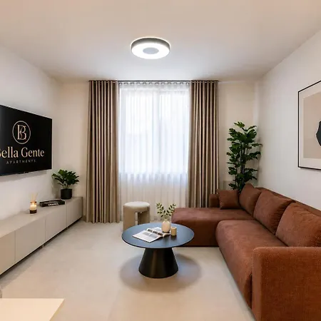 Bella Luxury , Old Town , Brand New Split
