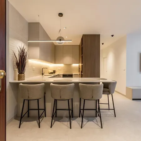 Bella Luxury , Old Town , Brand New * Split